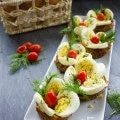 Easter Egg Tart Potato Nests. This fancy looking perfect Easter egg appetizer lis Quick and Easy, and makes a perfect brunch table! Gluten free and only 80 calories! Recipe with step by step photos to prepare this in a snap! foodallianceblog.com
