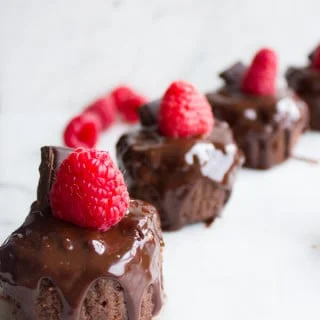 Ultimate Chocolate Cheesecake. Intensely chocolatey, velvety smooth chocolate cheese that's a chocoholic dream! Fool proof easy recipe that's ready in 18 mins only! foodallianceblog.com