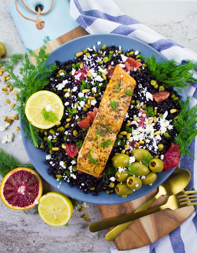 Blood Orange Salmon Salad With Orange Dill Dressing. Hearty, easy, filling, fresh, zesty and ultra delicious salad meal! The blood oranges take this salad to a whole new level!