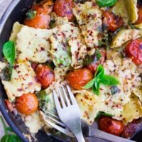 15 Minute One-Pan Ravioli with Tomatoes, Fresh Basil and Navy Beans | A quick vegetarian pasta recipe for busy weeknight dinners | foodallianceblog.com | #pasta, #easy, #onepot, #onepan, #vegetarian, #quick, #cheap, #Italian