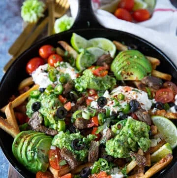 The final skillet of carne asada fries