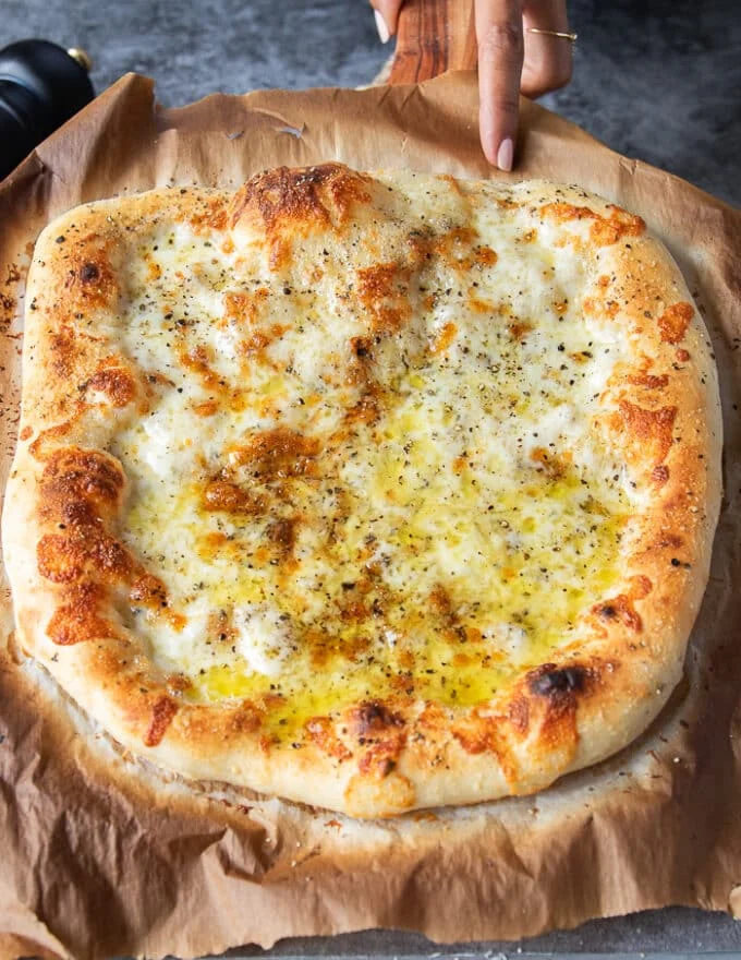 Perfect Cacio e pepe pizza right out of the oven!