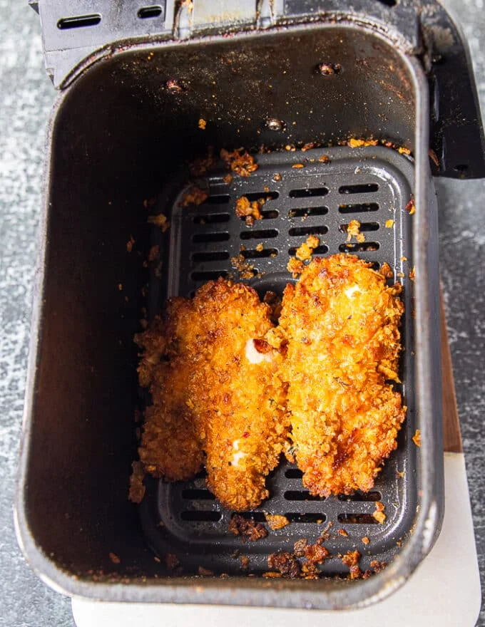 golden, crisp and perfectly cooked hot honey chicken in the air fryer