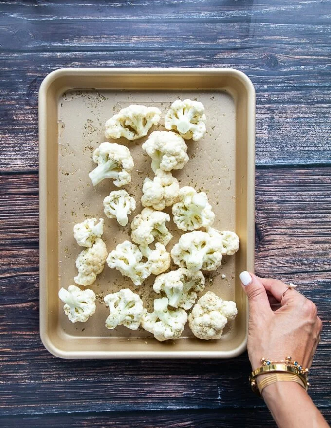 cauliflower florets in a board