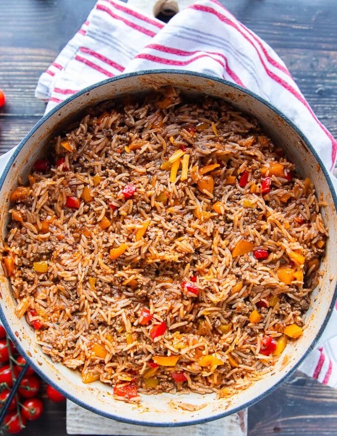 Perfect cooked and fluffy rice in the stuffed pepper casserole